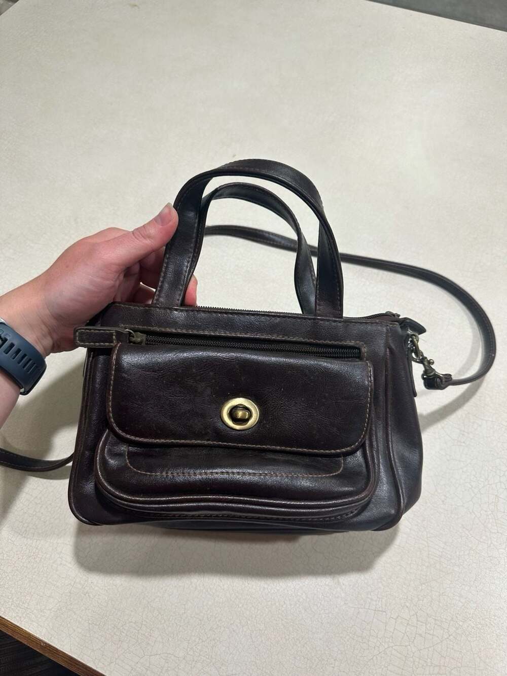 Vintage Genuine Leather Multi-Compartment Crossbody Bag with Organizer Pockets
